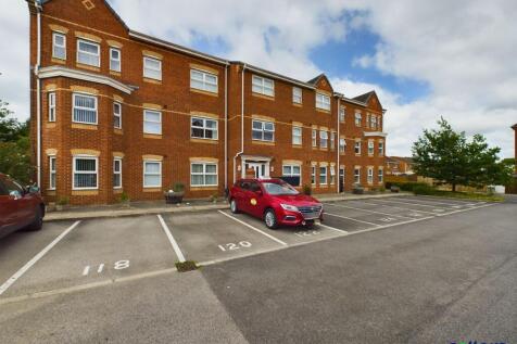 1 bedroom ground floor flat for sale