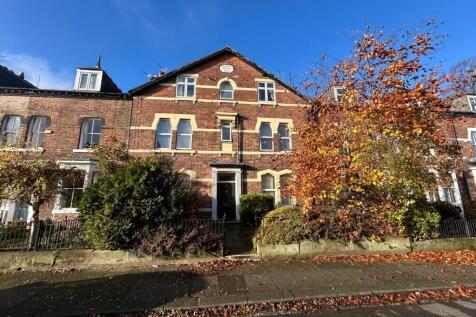 6 bedroom block of apartments for sale