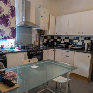 2 bedroom house for sale