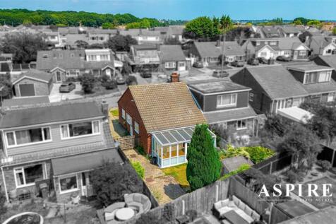 2 bedroom semi-detached bungalow for sale