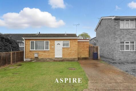3 bedroom semi-detached bungalow for sale