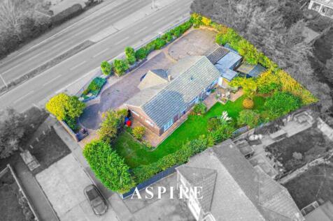 20 bedroom detached house for sale