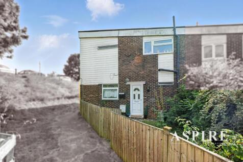 4 bedroom end of terrace house for sale