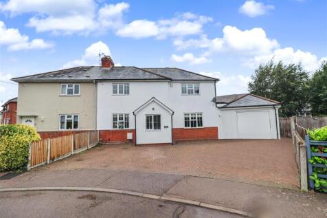 3 bedroom semi-detached house for sale