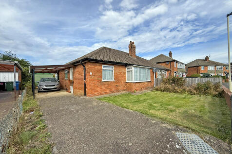 Fairfield Crescent, Scarborough YO12 2 bed semi