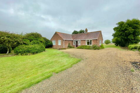 3 bedroom detached bungalow for sale