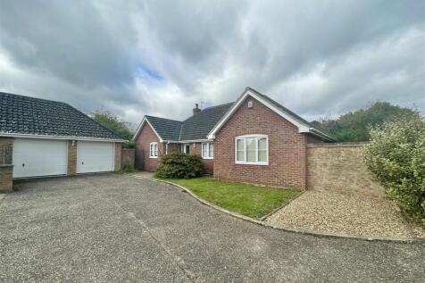 Mill Orchard, Pulham Market, Diss 4 bed bungalow for sale