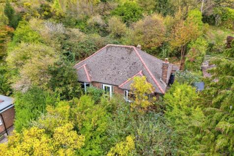 2 bedroom detached house for sale