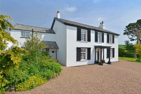 6 bedroom detached house for sale