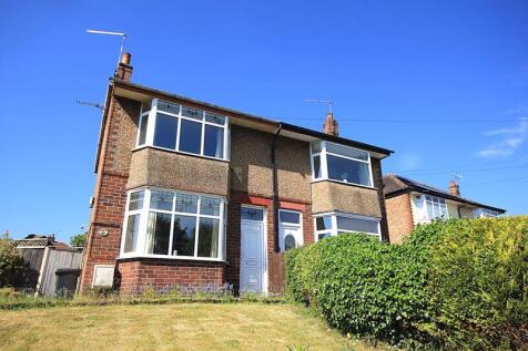 2 bedroom semi-detached house for sale