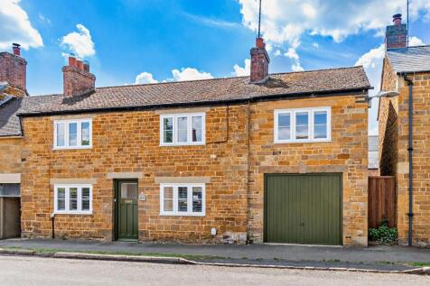 Main Street, Lyddington, Rutland 3 bed character property for sale