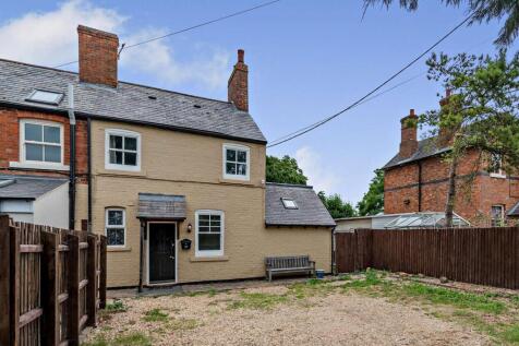 Oakham Road, Tilton On The Hill... 3 bed character property for sale