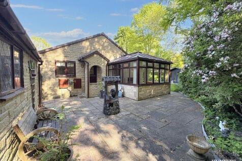 Longlands Road, Off Halifax... 3 bed detached bungalow for sale