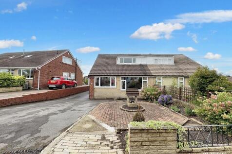 3 bedroom semi-detached bungalow for sale