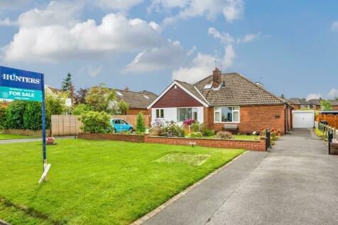 2 bedroom semi-detached bungalow for sale