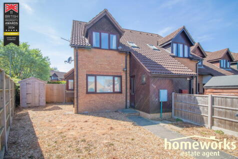 1 bedroom cluster house for sale