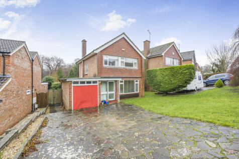 Hithercroft Road, High Wycombe 3 bed detached house for sale
