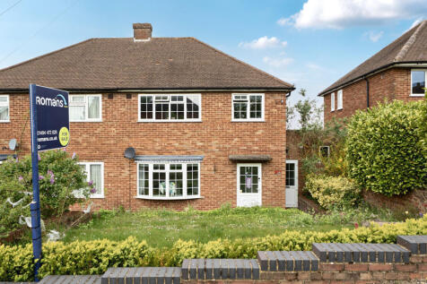Everest Road, High Wycombe... 3 bed semi
