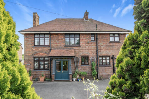 West Wycombe Road, High Wycombe... 4 bed detached house for sale