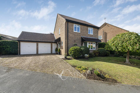Walnut Close, Oakham LE15 3 bed detached house for sale