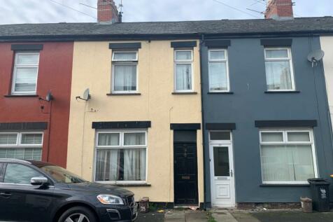 4 bedroom terraced house for sale