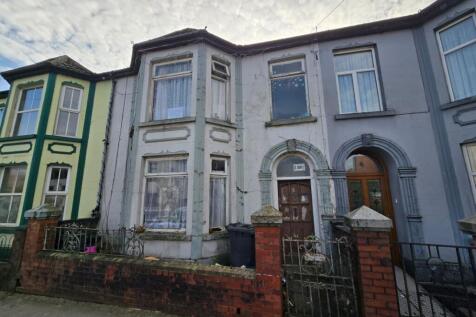 3 The Walk, Ebbw Vale, Gwent, NP23 6AY 4 bed terraced house for sale