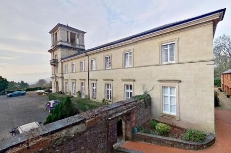 The Coach House, 4, Penoyre, Brecon... 3 bed flat for sale