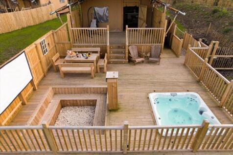2 bedroom lodge for sale