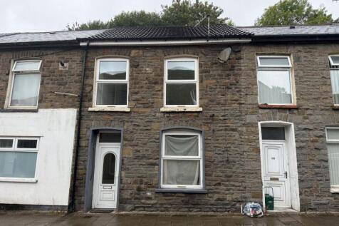 119 Llewellyn Street, Pontygwaith... 4 bed terraced house for sale