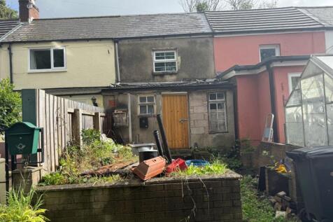 6 School Terrace, Rogerstone... 1 bed terraced house for sale