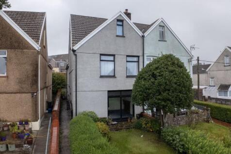7 Caeracca Villas, Pant, Merthyr... 4 bed semi