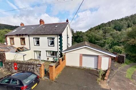 Brookdale, Llanwonno Road, Cwmaman... 7 bed semi