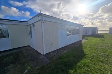 Chalet 165 Carmarthen Bay Holiday... 3 bed chalet for sale