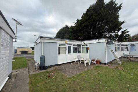 Chalet 209 Carmarthen Bay Holiday... 3 bed chalet for sale