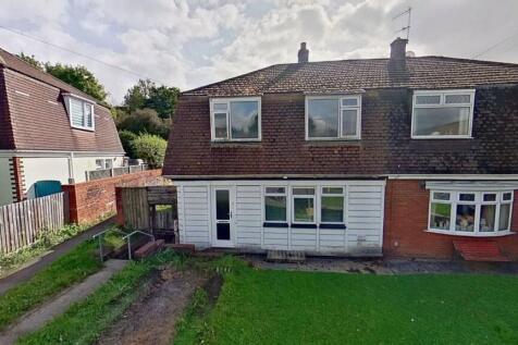 41 Tregwilym, Aberdare, Mid... 3 bed semi