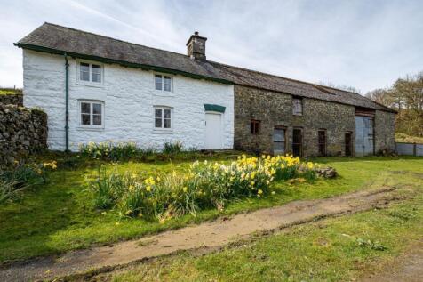 Ty Coch, Llanwrthwl, Llandrindod... 3 bed farm house for sale