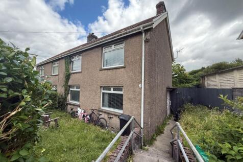 20 Heol Y Fedw, Cymmer, Port Talbot... 3 bed semi