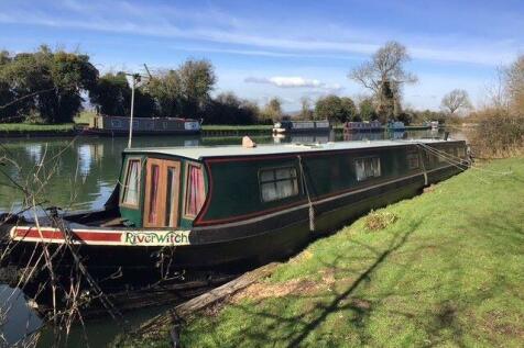 Riverwitch, Tanhouse Farm Mooring... 2 bed houseboat for sale