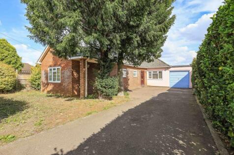 Great North Road, St. Neots PE19 3 bed detached bungalow for sale