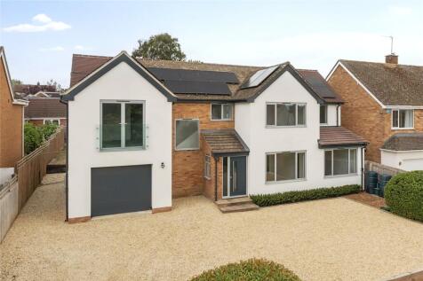 Twyning Green, Twyning, Tewkesbury 4 bed detached house for sale