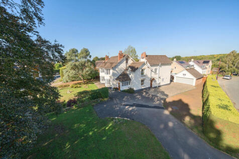 The Dell, Bredon, Tewkesbury 5 bed detached house for sale