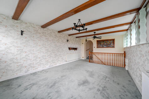 High Street, Tewkesbury, Gloucestershire 2 bed apartment for sale