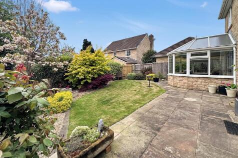 Ellar Gardens, Menston, LS29 4 bed detached house for sale