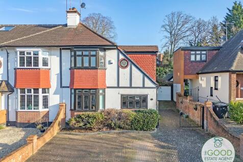 3 bedroom semi-detached house for sale