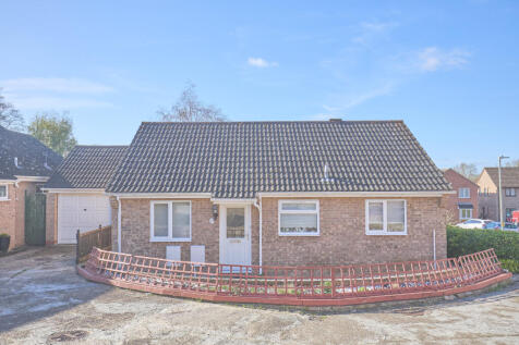 2 bedroom detached house for sale
