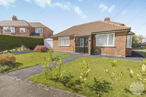 2 bedroom detached house for sale