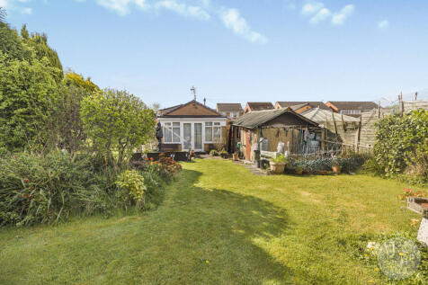 2 bedroom bungalow for sale