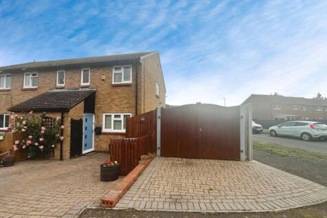 2 bedroom end of terrace house for sale