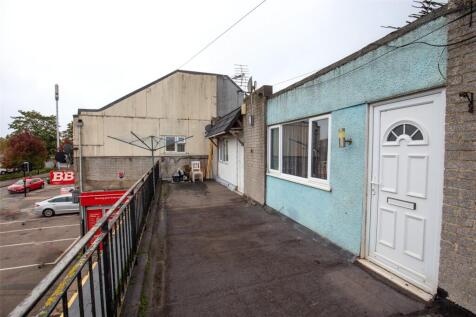 Southmead Road, Southmead, Bristol, BS10 2 bed apartment for sale