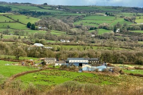 4 bedroom farm house for sale